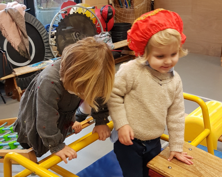 Sint en Piet in de gymzaal