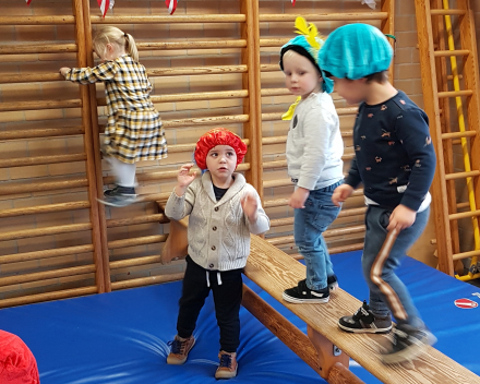 Sint en Piet in de gymzaal