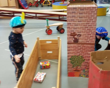 Sint en Piet in de gymzaal