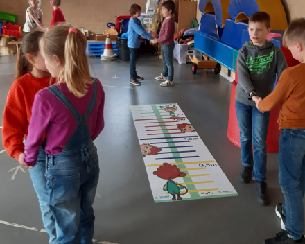 Samen dansen met het tweede leerjaar 