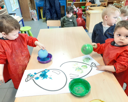 Ballen en ballonnen in de klas