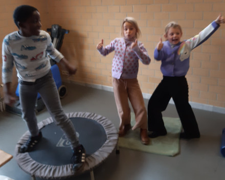Net als de turnpieten het parcour oefenen!