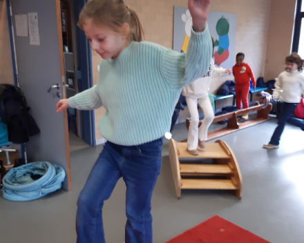 Net als de turnpieten het parcour oefenen!