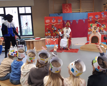 Sint  op school 