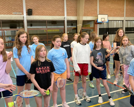 Badmintonles met de juffen!