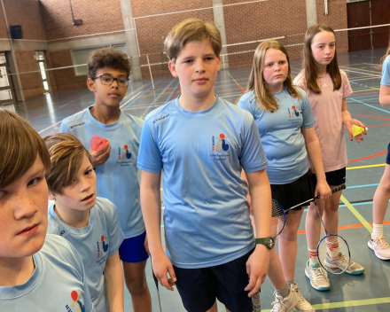 Badmintonles met de juffen!