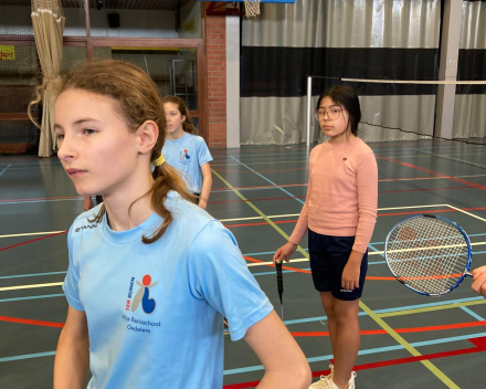 Badmintonles met de juffen!