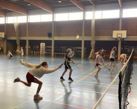 Badmintonles met de juffen!
