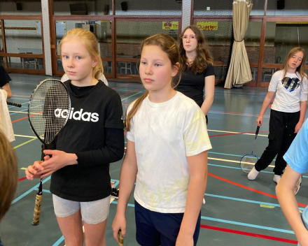 Badmintonles met de juffen!