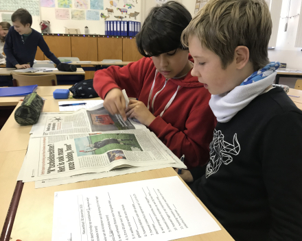 Aan de slag met de krant.