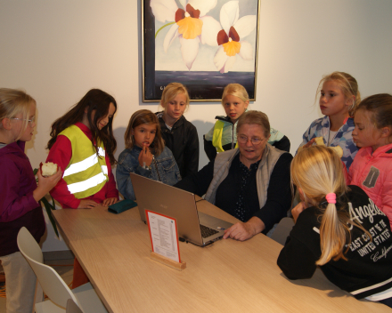 Met de klas op bezoek in het lokaal dienstcentrum Flora te Oedelem