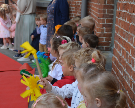 Feest voor juf Leen die gaat trouwen