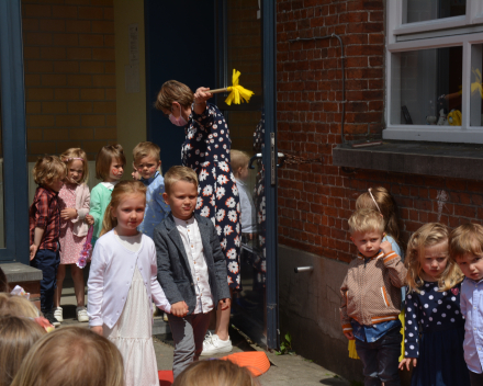 Feest voor juf Leen die gaat trouwen