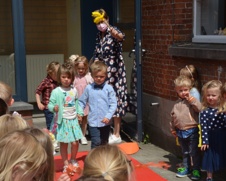 Feest voor juf Leen die gaat trouwen