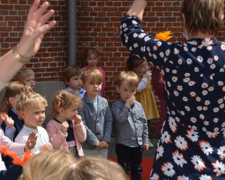 Feest voor juf Leen die gaat trouwen