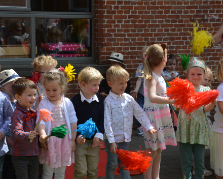 Feest voor juf Leen die gaat trouwen