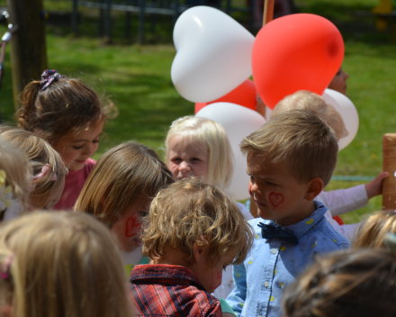 Feest voor juf Leen die gaat trouwen