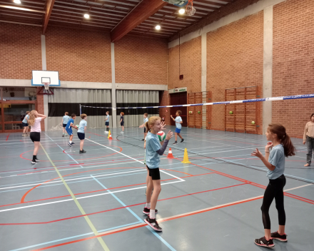 Netbal in de sportles