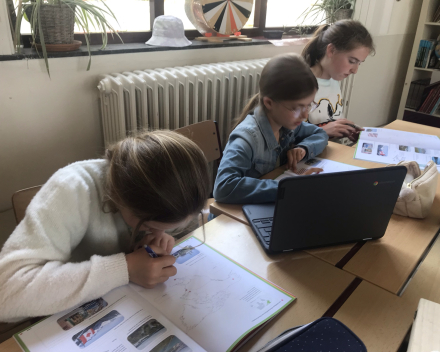 Opzoekwerk tijdens de lessen WO