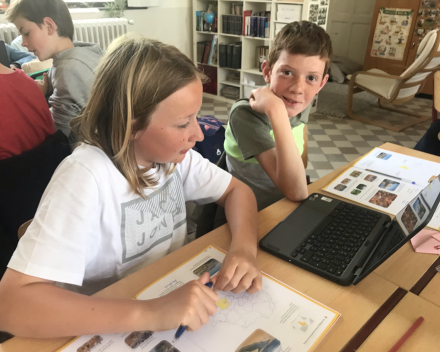 Opzoekwerk tijdens de lessen WO