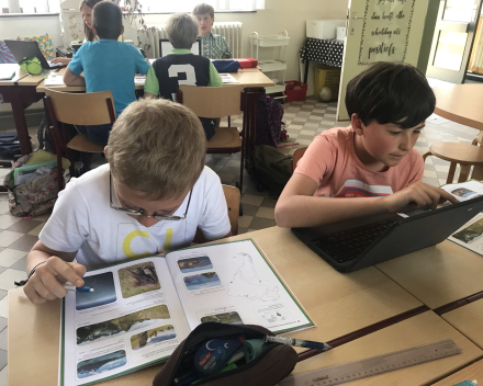 Opzoekwerk tijdens de lessen WO