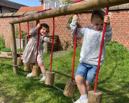 Spelen in de tuin 🌞