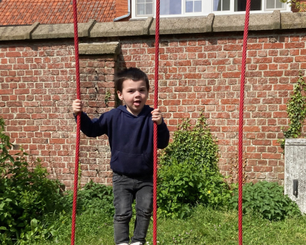 Spelen in de tuin 🌞