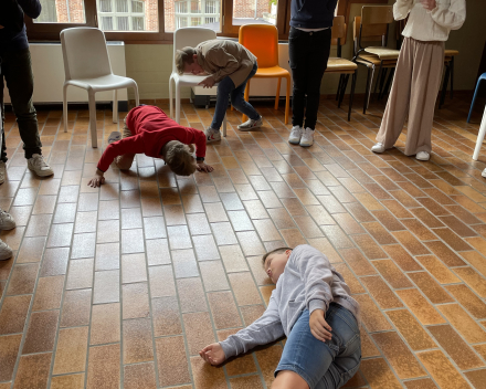 Muzische carrousel; een les drama bij juf Inge!