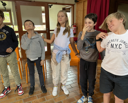 Muzische carrousel: een les drama bij juf Inge!