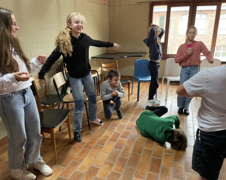 Muzische carrousel: een les drama bij juf Inge!
