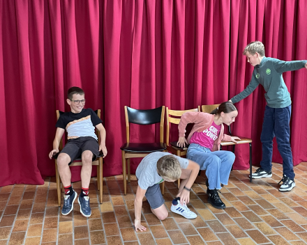 Muzische carrousel: een les drama bij juf Inge!