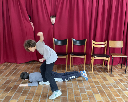 Muzische carrousel: een les drama bij juf Inge!