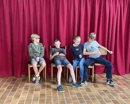 Muzische carrousel: een les drama bij juf Inge!