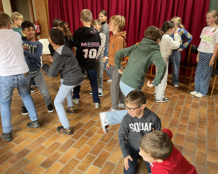 Muzische carrousel: drama bij juf Inge!