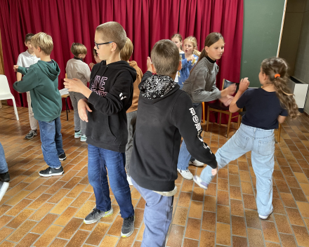 Muzische carrousel: drama bij juf Inge!