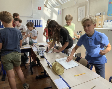 Werken in ons muzeboek.