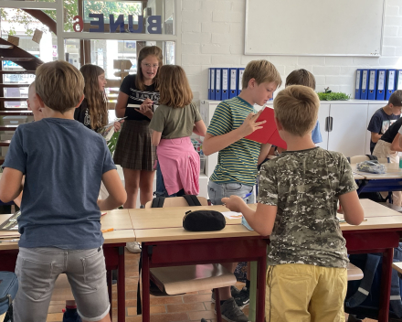 Werken in ons muzeboek.