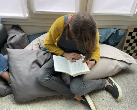 Lezen tijdens het leeskwartier.