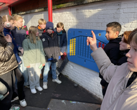 Nieuw speelmateriaal dankzij de ouderraad!