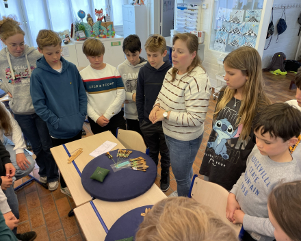 Artiest van kop tot teen: leren kantklossen!