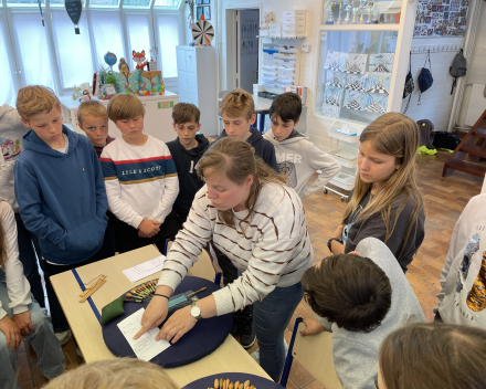 Artiest van kop tot teen: leren kantklossen!