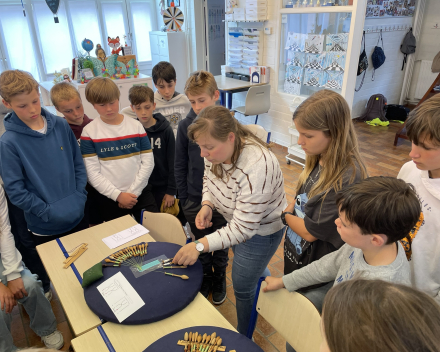 Artiest van kop tot teen: leren kantklossen!