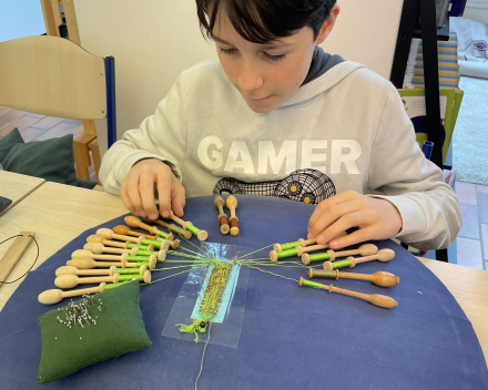 Artiest van kop tot teen: leren kantklossen!