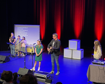 Cultuurvoorstelling: Piv Huvluv