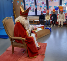 Sint op school 