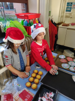 Kerst vieren in 2/3 kleuterklas