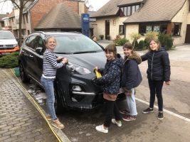 Sobere maaltijd en carwash